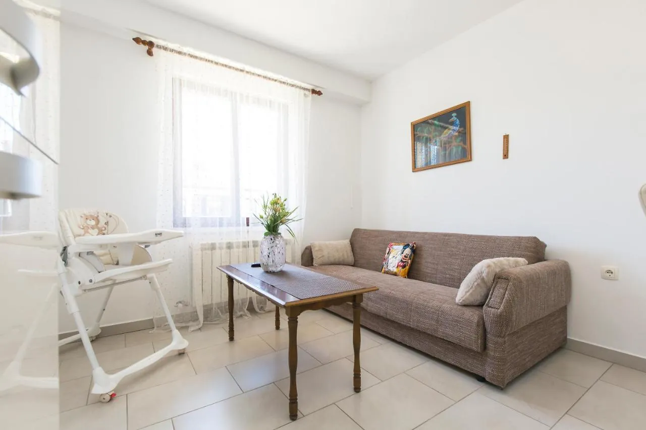 Apartmani Xenia & Desiderio Buzet 0*,  Croatia