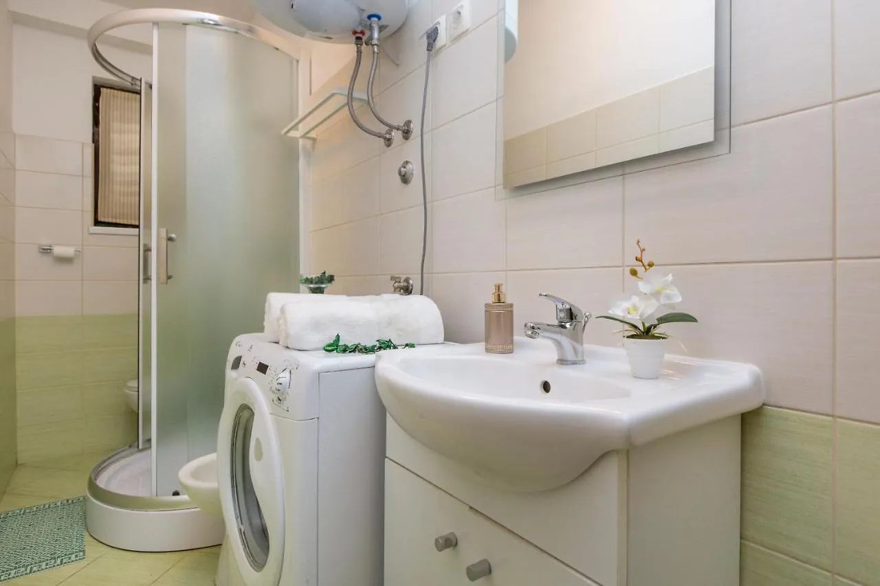 Apartmani Xenia & Desiderio Buzet Croatia