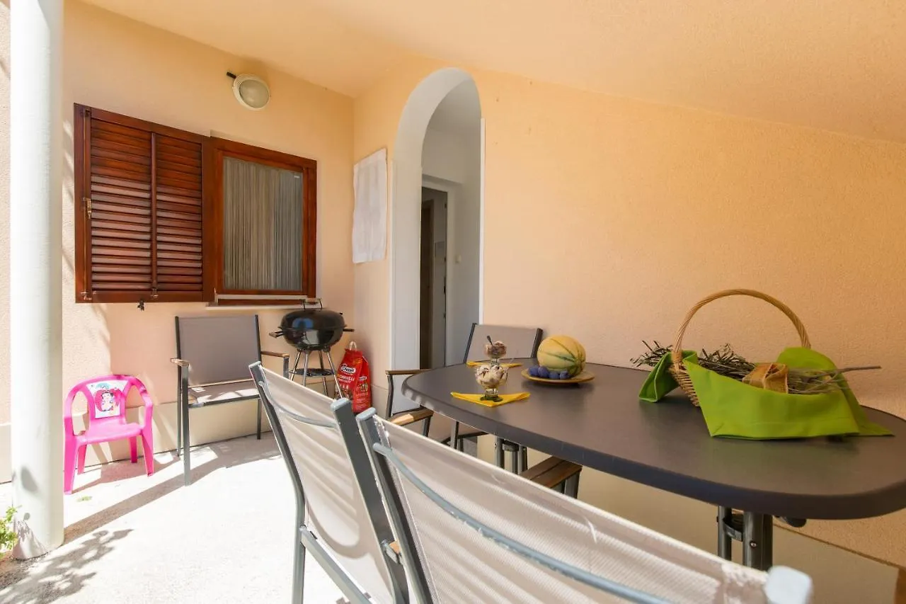Apartmani Xenia & Desiderio Buzet Apartment
