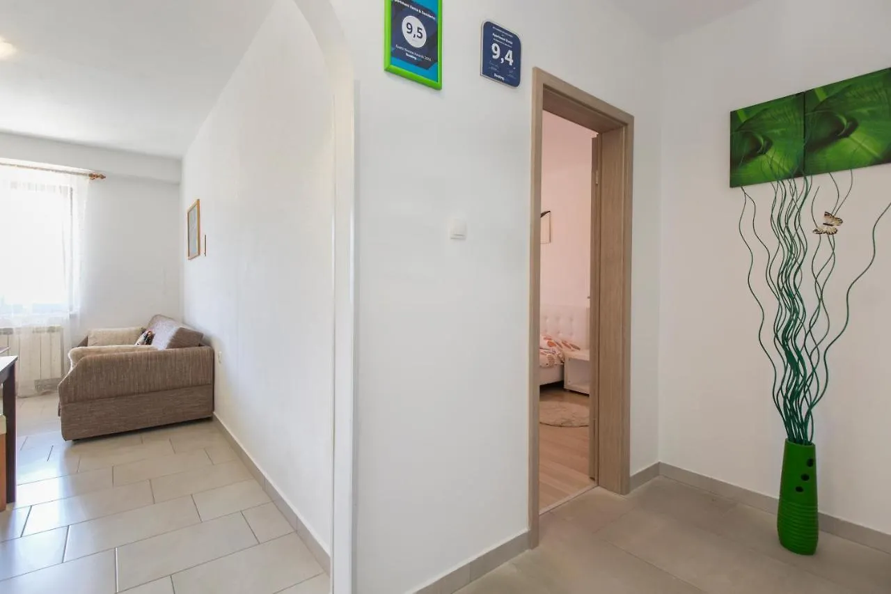 Apartmani Xenia & Desiderio Buzet Apartment
