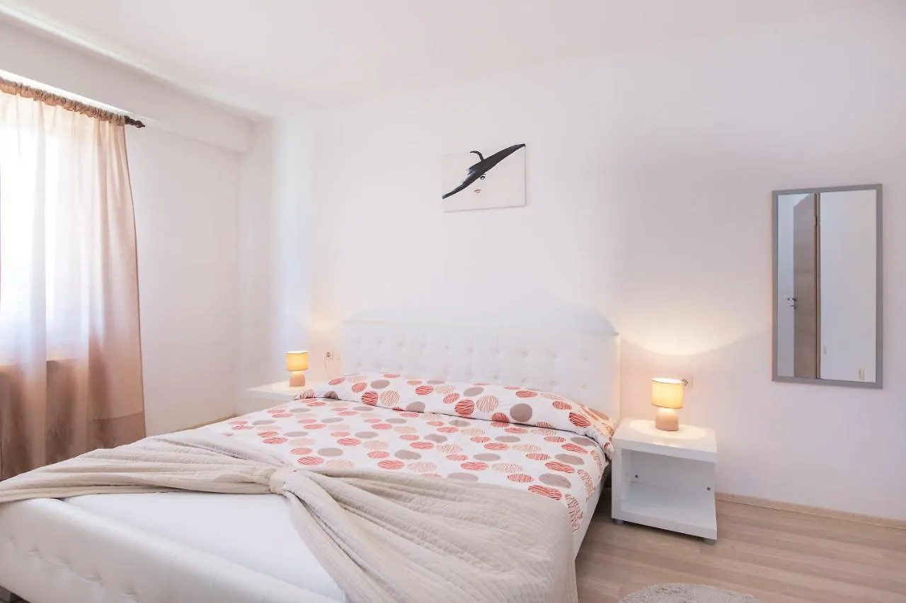 Apartmani Xenia & Desiderio Buzet Apartment