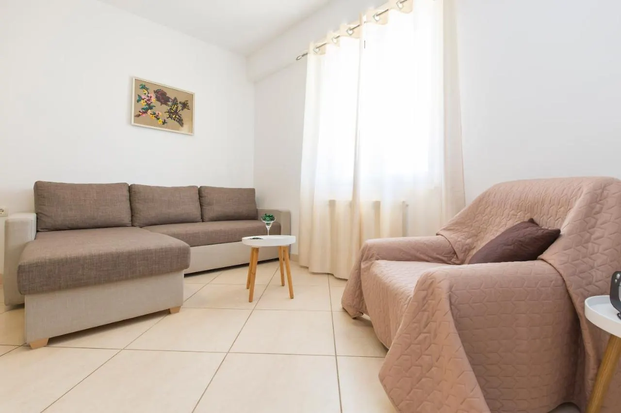 Apartment Apartmani Xenia & Desiderio Buzet Croatia