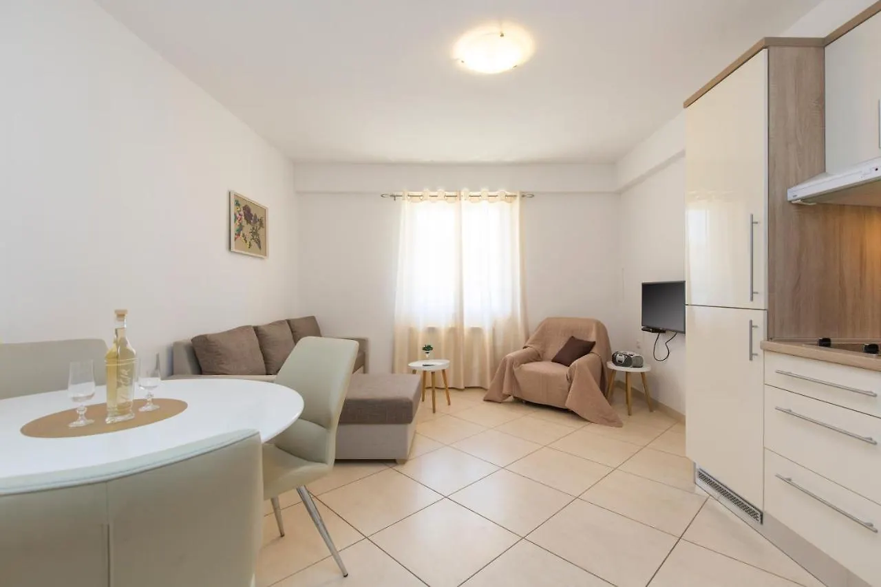Apartmani Xenia & Desiderio Buzet