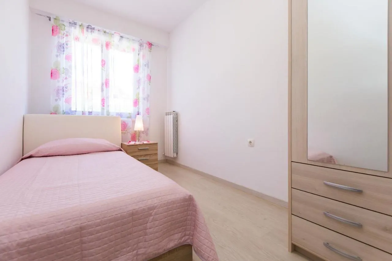 Apartmani Xenia & Desiderio Buzet Apartment